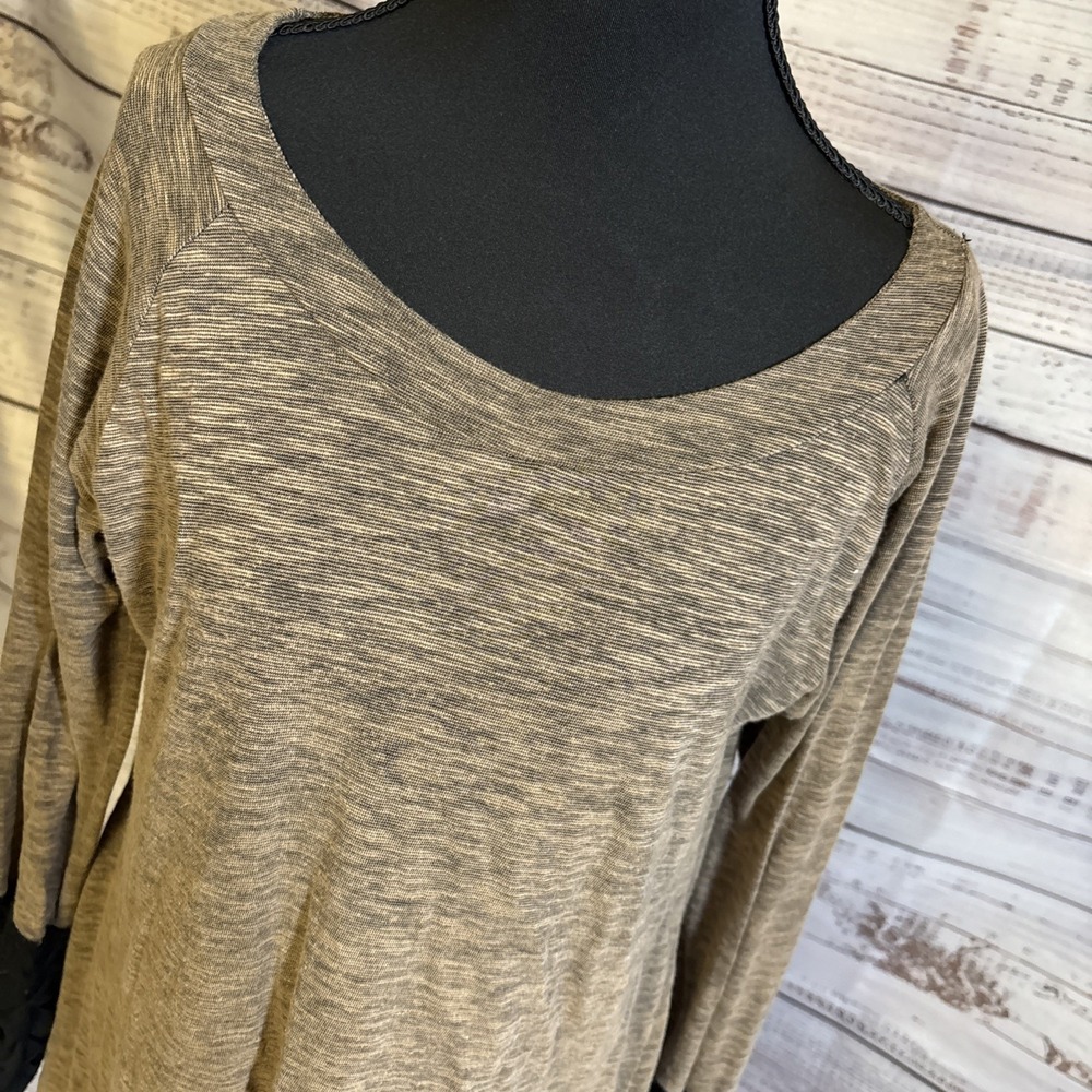 Yak N Yeti Brown & Black Crepe Textured Long Sleeve Lagenook Top Women's Size L - Picture 2 of 8
